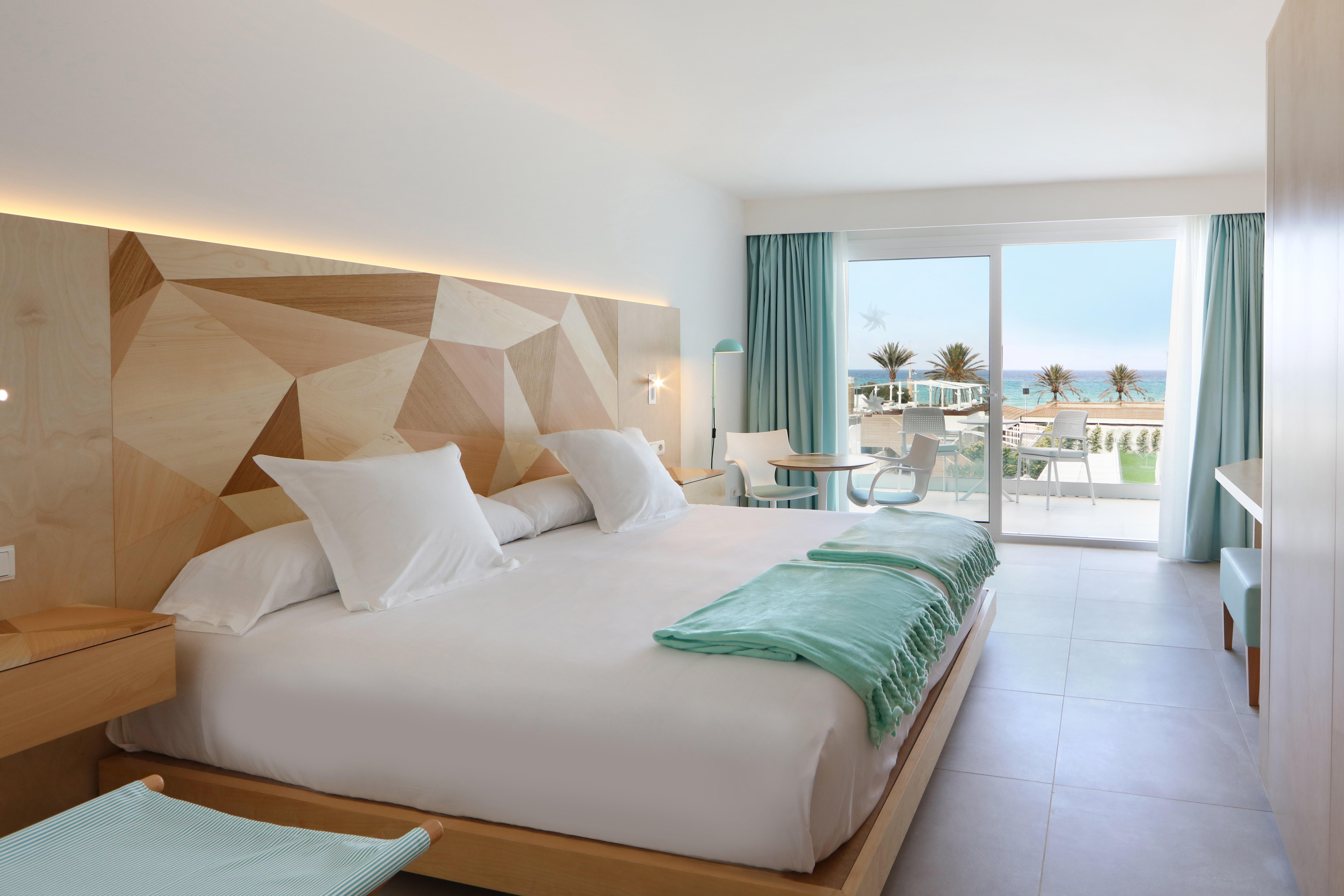 Hotel Iberostar Selection Playa De Palma Esterno foto A room at the hotel