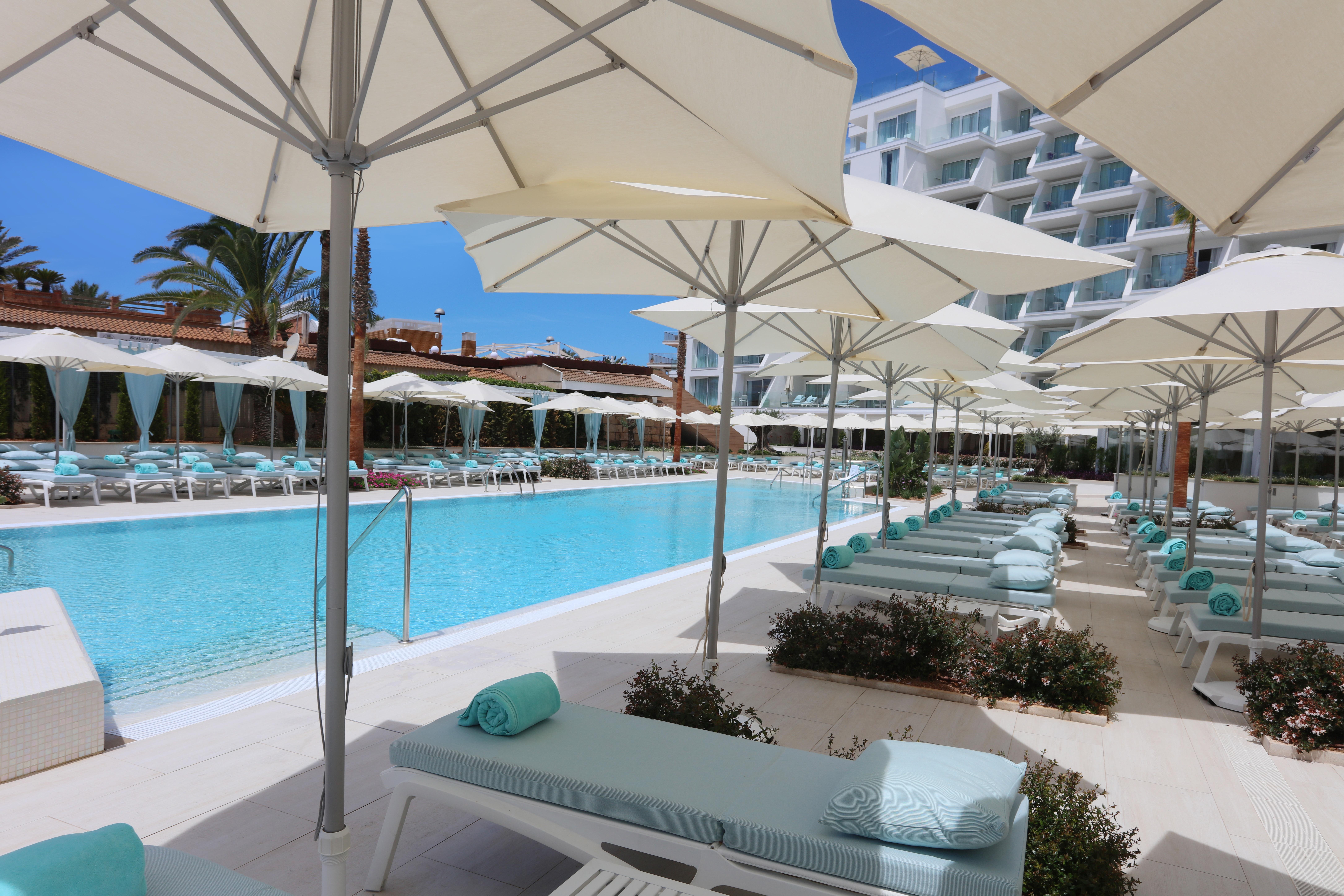 Hotel Iberostar Selection Playa De Palma Esterno foto The pool at the hotel