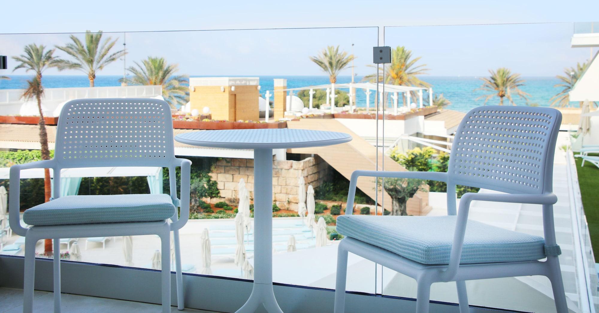Hotel Iberostar Selection Playa De Palma Esterno foto View from the balcony of a room at the hotel