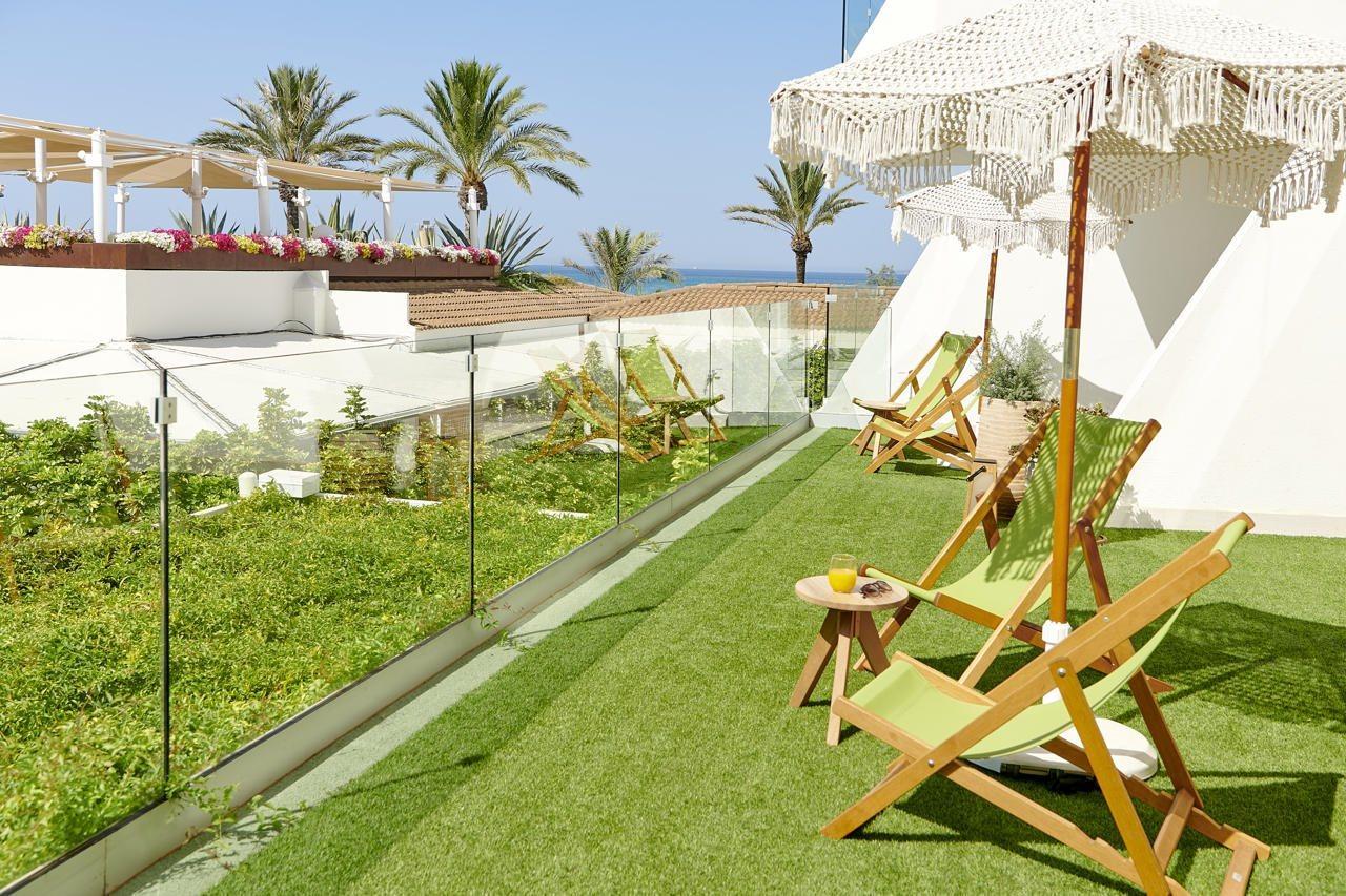 Hotel Iberostar Selection Playa De Palma Esterno foto The rooftop garden at the hotel