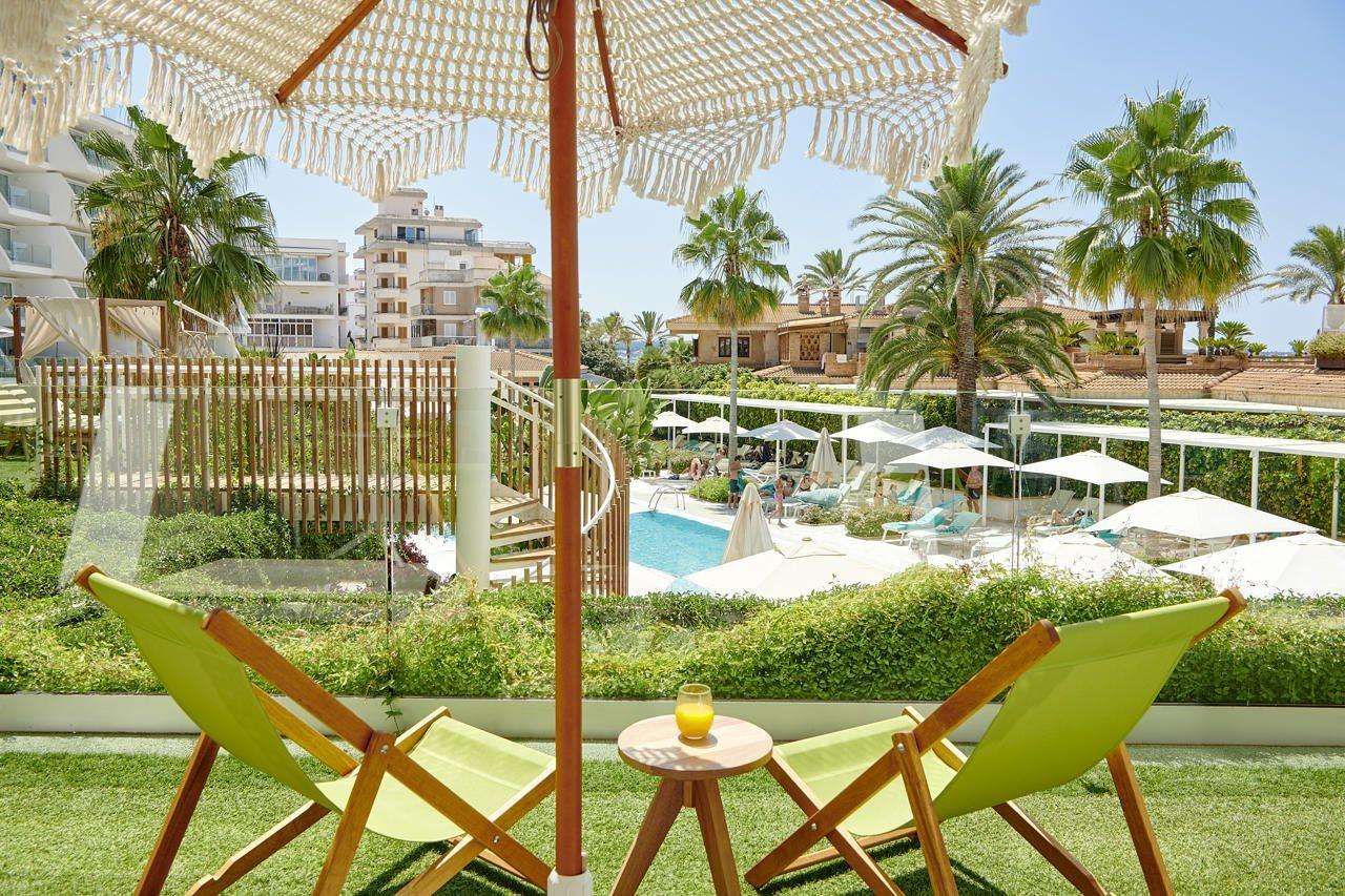 Hotel Iberostar Selection Playa De Palma Esterno foto The resort's pool area